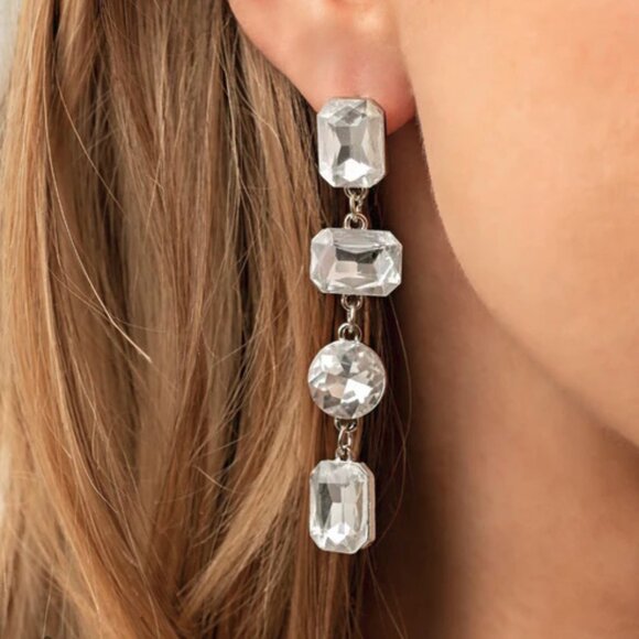 Paparazzi Jewelry Accessories - Cosmic Heiress - White Earrings - Vintage - Picture 3 of 4